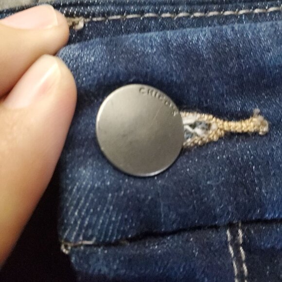 Chicos Jeans Womens Size 1.5 US 10 Blue Perfect Stretch Girlfriend Slim Leg Capr - Picture 11 of 13